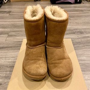 Kids’ Classic II Ugg Boots | Size 4 | Brown